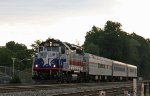 RNCX 1792 leads train 73 southbound early in the morning